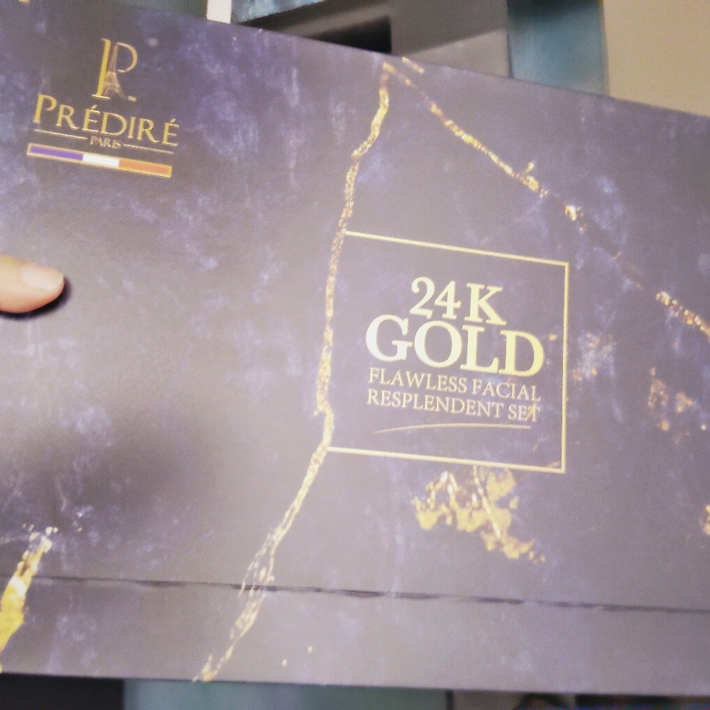 24k Gold Flawless Facial Resplendent Set